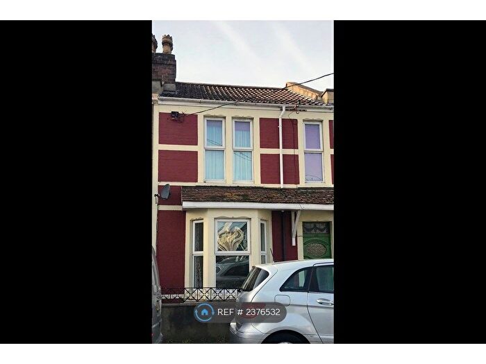2 Bedroom Terraced House To Rent In Bellevue Road, Bristol, BS5