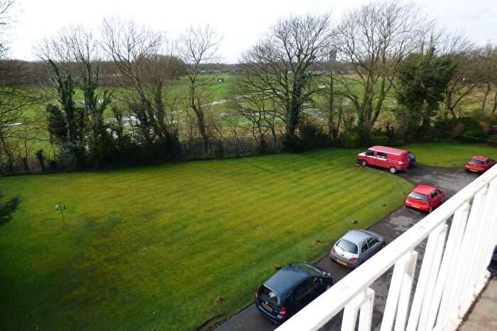 2 Bedroom Flat To Rent In Edge Lane, Chorlton, Manchester, M21