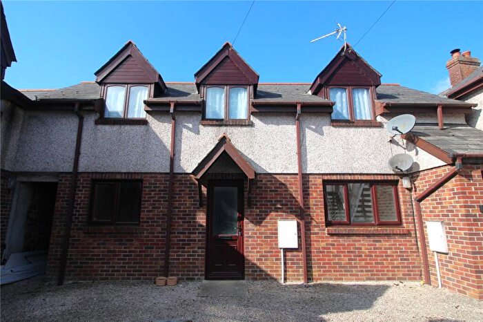 1 Bedroom Flat To Rent In New Inn Court, Victoria Street, Holsworthy, EX22