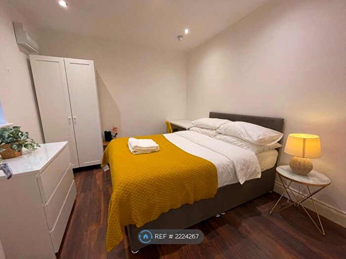 1 Bedroom Flat To Rent In Oxford Road, Reading, RG30