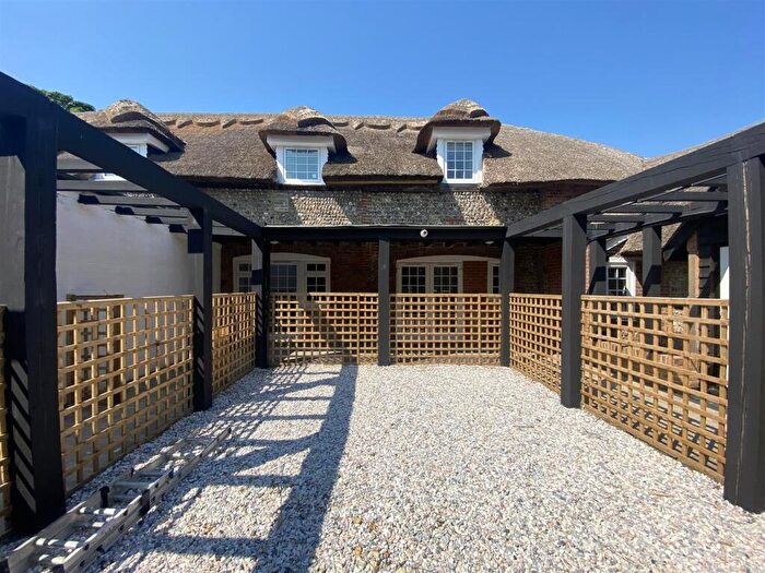 2 Bedroom Flat For Sale In Ferringham Lane, Ferring, Worthing, BN12