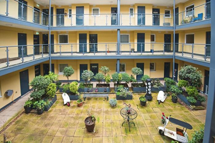 2 Bedroom Flat For Sale In Ocean Buildings, Bute Crescent, Cardiff, CF10