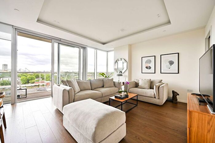 3 Bedroom Flat For Sale In Lillie Square, Earls Court, London, SW6