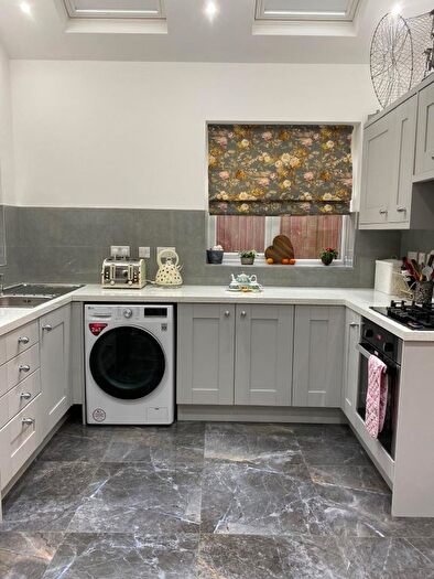 1 Bedroom Flat To Rent In Kingsley Road, Harrow, HA2