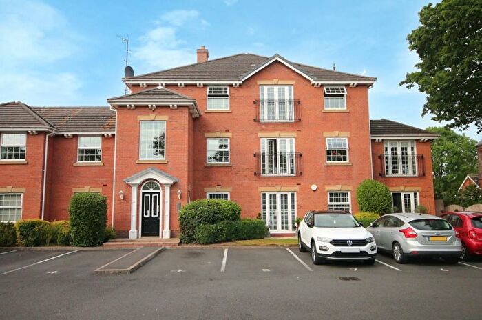 2 Bedroom Apartment For Sale In Lichfield Road, Tamworth, B79
