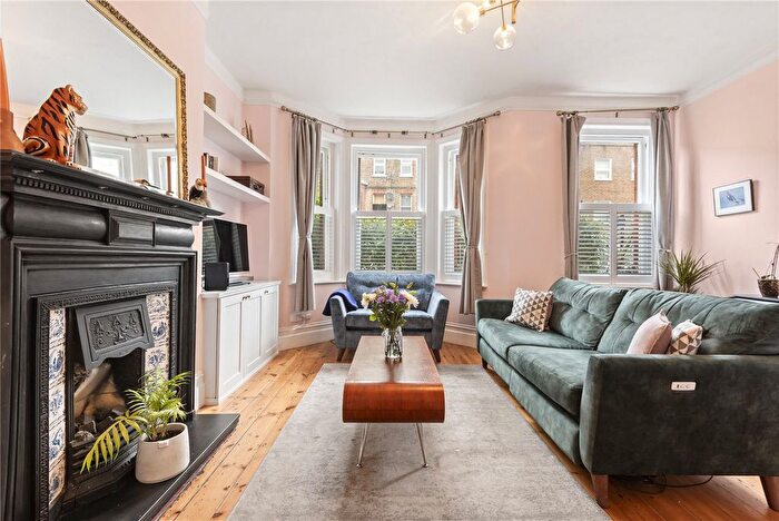 2 Bedroom Flat For Sale In South Island Place, London, SW9