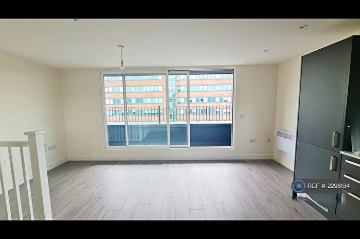 1 Bedroom Flat To Rent In Vivian Court, Hemel Hempstead, HP1