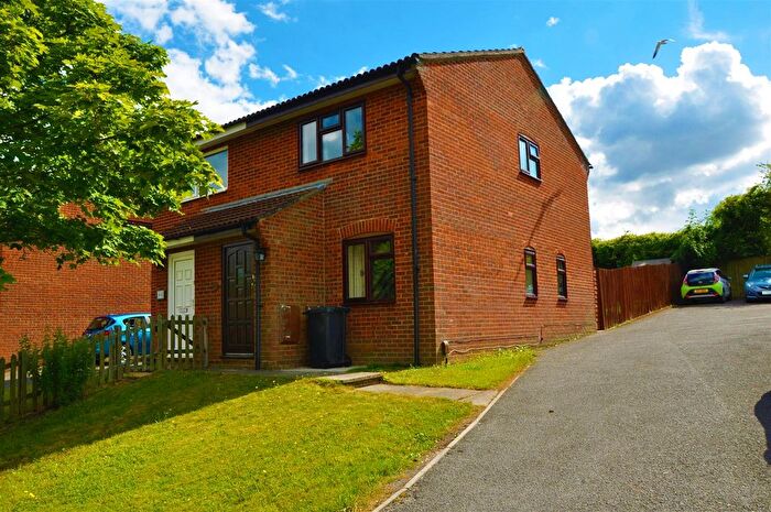 2 Bedroom Semi-Detached House To Rent In Cusden Drive, Andover, SP10