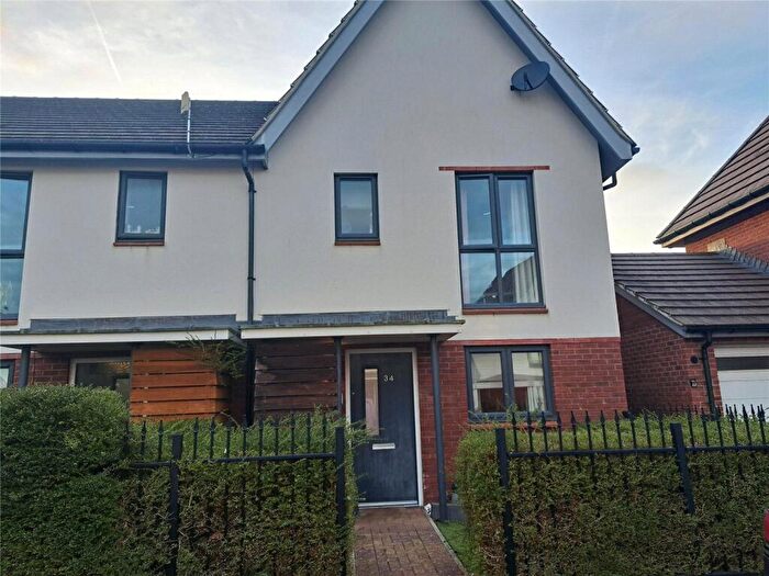 3 Bedroom End Of Terrace House For Sale In Millais Close, Tadpole Garden Village, Swindon, SN25