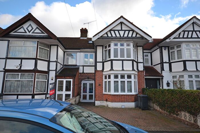 4 Bedroom Terraced House To Rent In Eccleston Crescent, Romford, RM6