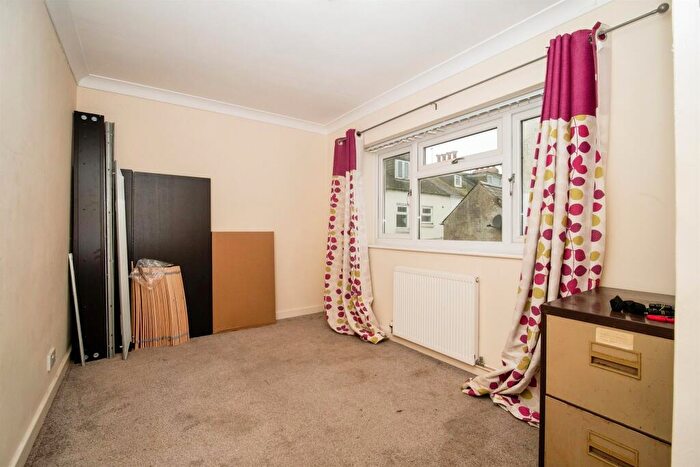 3 Bedroom Terraced House For Sale In Bath Street, Weymouth, DT4