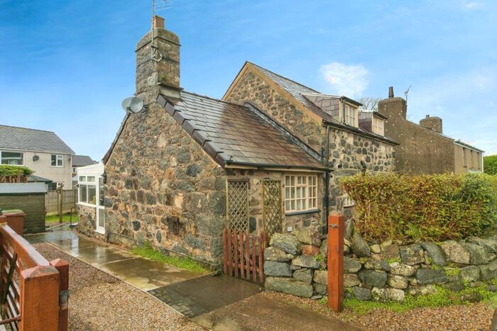 2 Bedroom Detached House For Sale In Y Ffor, Pwllheli, Gwynedd, LL53