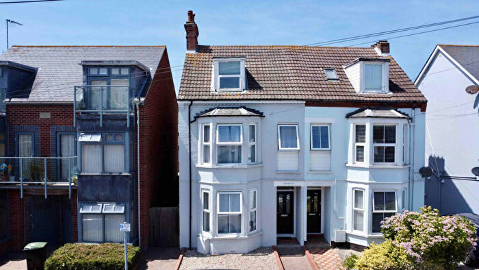 6 Bedroom Semi Detached House For Sale In Highfield Road, Felixstowe, IP11