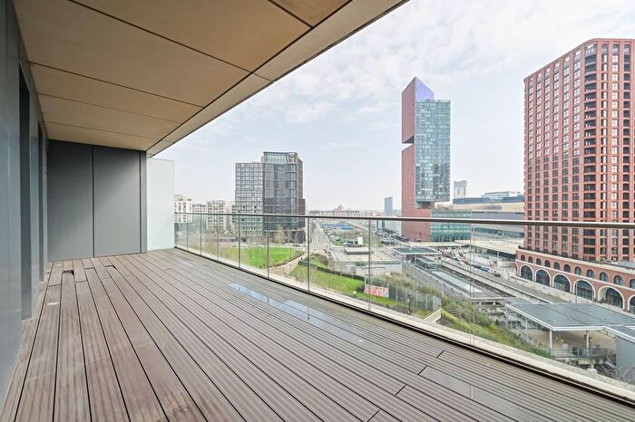 3 Bedroom Flat To Rent In East Village, Stratford, London, E20