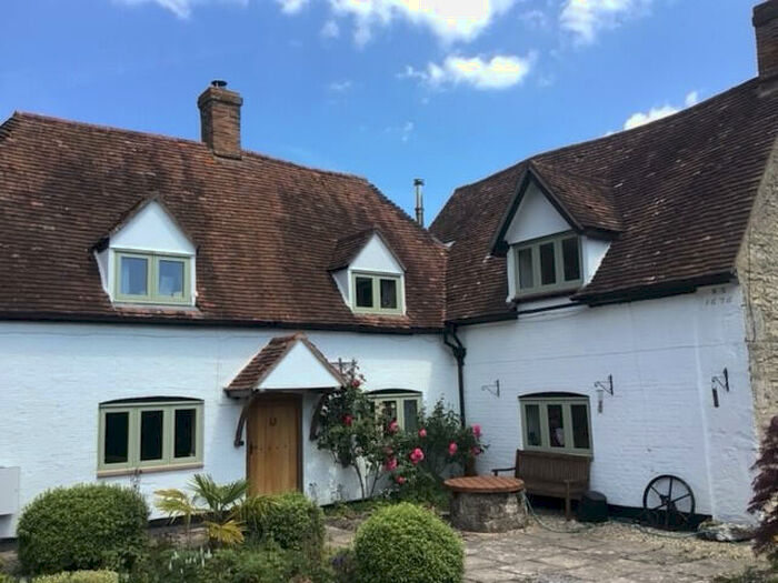 3 Bedroom House To Rent In Horton Cum Studley, OX33