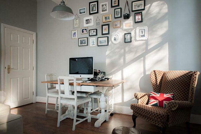 2 Bedroom Apartment To Rent In Vernon Road, Edgbaston, Birmingham, B16