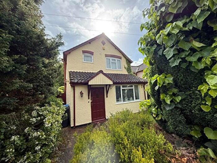 3 Bedroom Detached House For Sale In Corie Road, Norwich, Norfolk, NR4