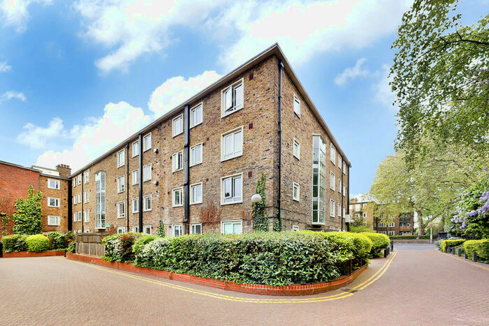2 Bedroom Apartment To Rent In Canonbury Road, London, N1