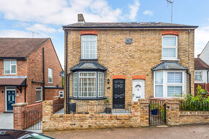 3 Bedroom Semi Detached House For Sale In Bowling Road, Ware, SG12