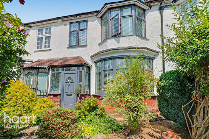4 Bedroom Terraced House For Sale In Kings Road, Chingford, E4