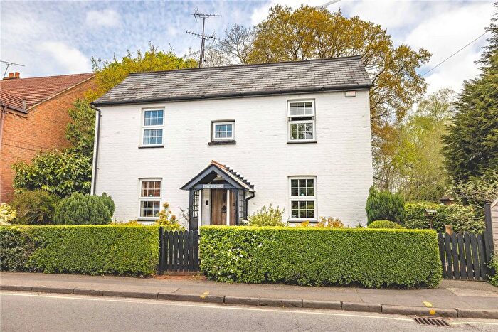 3 Bedroom Detached House For Sale In Lovel Road, Winkfield, Windsor, Berkshire, SL4