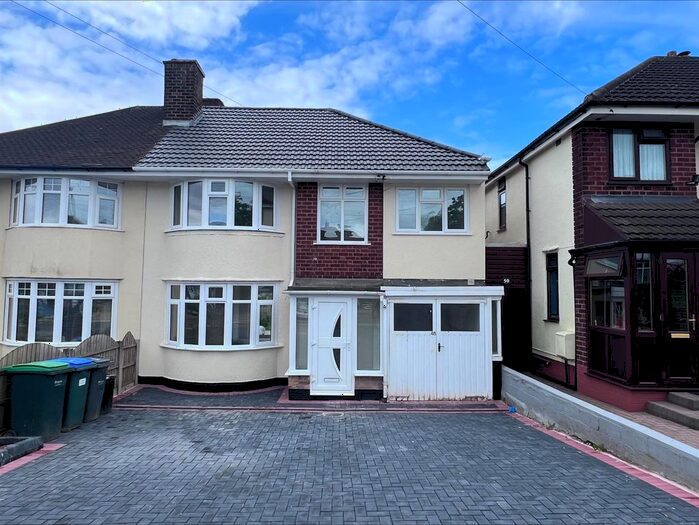 4 Bedroom Semi-Detached House To Rent In Carter Road, Great Barr, Birmingham, B43
