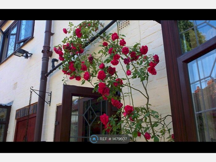 3 Bedroom Detached House To Rent In Kinnerley Street, Walsall, WS1