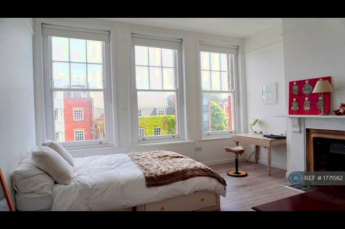 4 Bedroom Flat To Rent In Holloway Road, London, N7