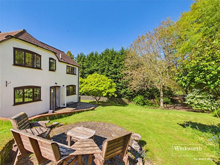 5 Bedroom Detached House For Sale In Burys Bank Road, Greenham, Thatcham, Berkshire, RG19