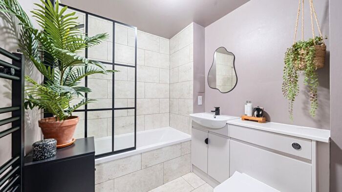1 Bedroom Flat For Sale In Laban Walk, London, SE8