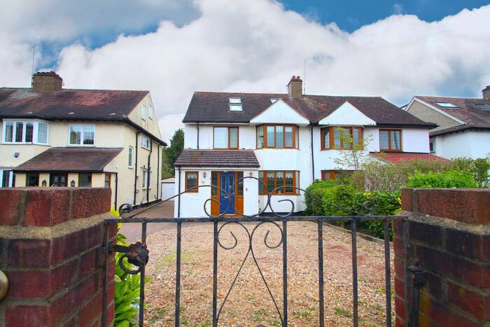 5 Bedroom Semi-Detached House To Rent In Station Road, Loughton, IG10