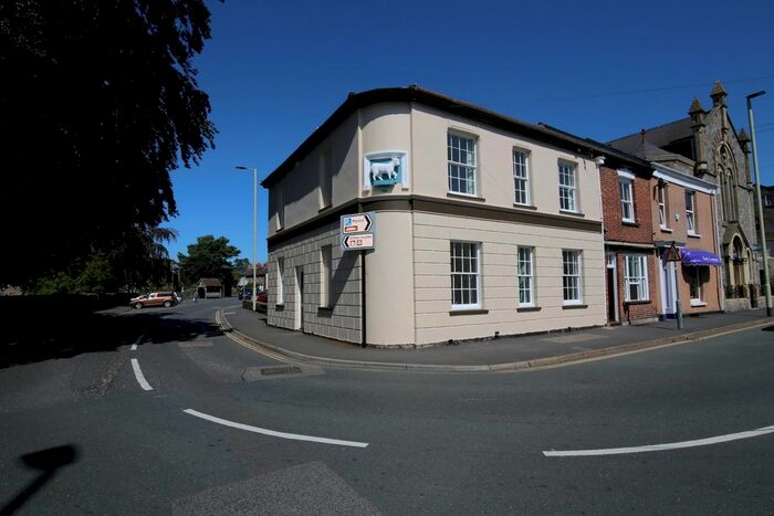 1 Bedroom Flat To Rent In Newport Street, Tiverton, EX16