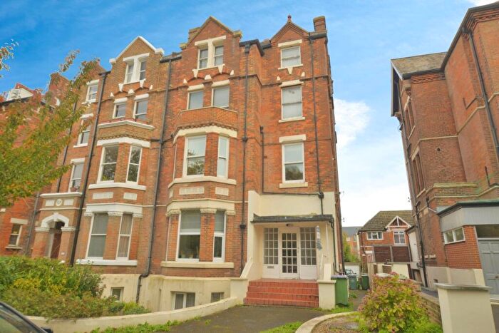 2 Bedroom Flat For Sale In Castle Hill Avenue, Folkestone, Kent, CT20