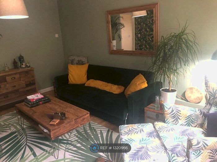 2 Bedroom Flat To Rent In Davies Building, Tredegar NP22