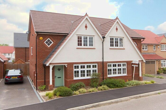 3 Bedroom Semi-Detached House To Rent In St Edmunds Way, Hauxton, Cambridge, CB22