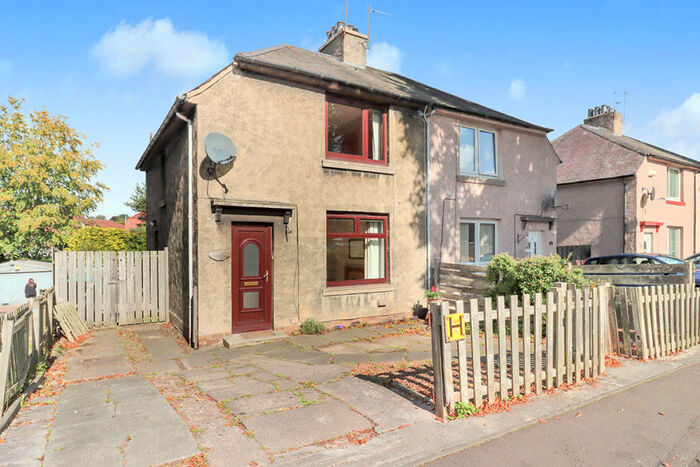 2 Bedroom Semi-Detached House To Rent In Pitcairn Street, Dunfermline, Fife, KY11