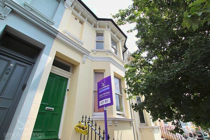 1 Bedroom Flat To Rent In Warleigh Road, Brighton, BN1