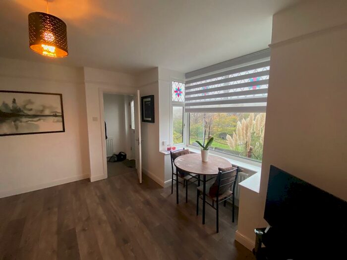 3 Bedroom House To Rent In Droppingwell Road, Rotherham, S61