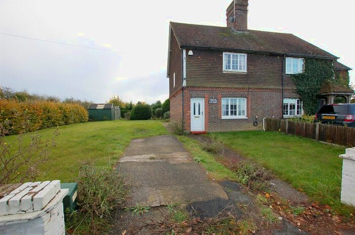 3 Bedroom Semi-Detached House For Sale In Green Lane, Marden, Tonbridge, TN12