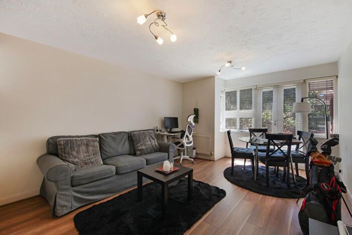 1 Bedroom Flat To Rent In Lisson Grove, London, NW1