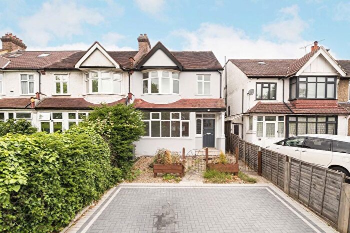 4 Bedroom Semi-Detached House To Rent In London Road, London, SW16