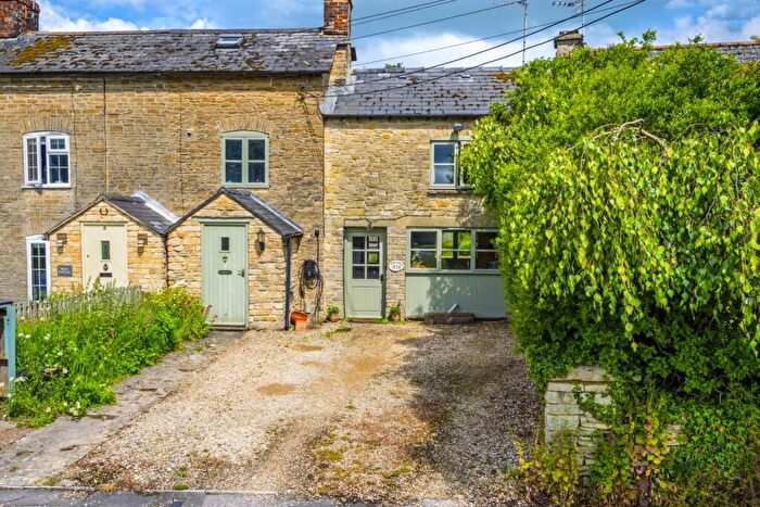 4 Bedroom Cottage For Sale In The Street, Crudwell, Malmesbury, Wiltshire, SN16