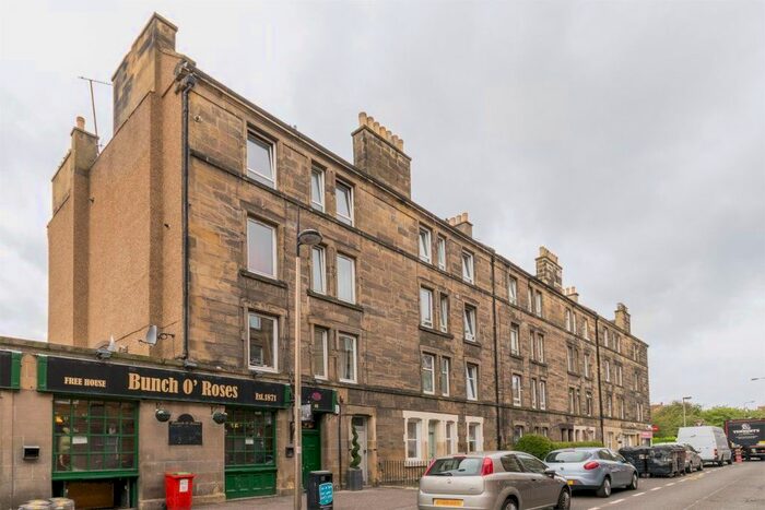 1 Bedroom Flat To Rent In Restalrig Road South, Edinburgh EH7