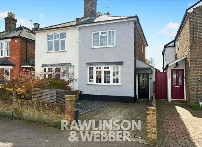 3 Bedroom Property For Sale In Beauchamp Road, West Molesey, KT8