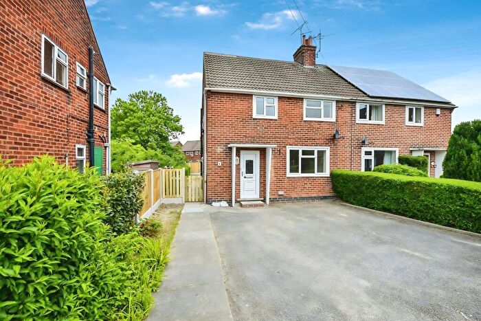 3 Bedroom Semi Detached House For Sale In Brook Close, Alfreton, Derbyshire, DE55