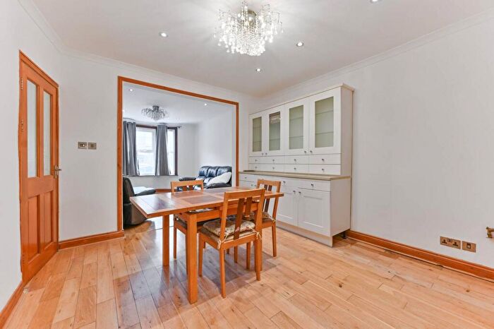 4 Bedroom House To Rent In Bungalow Road, Norwood, London, SE25