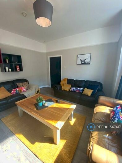 7 Bedroom End Of Terrace House To Rent In Ramilies Road, Liverpool, L18