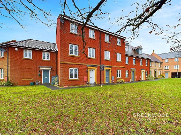 4 Bedroom Town House To Rent In Cater Walk, Colchester, Essex, CO4