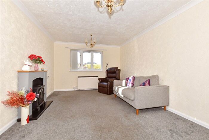 2 Bedroom Flat For Sale In The Bayle, Folkestone, Kent, CT20