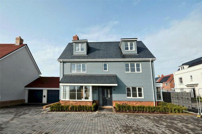 5 Bedroom Detached House For Sale In Hanningfield Park, Tile Works Lane, Rettendon, Chelmsford, CM3